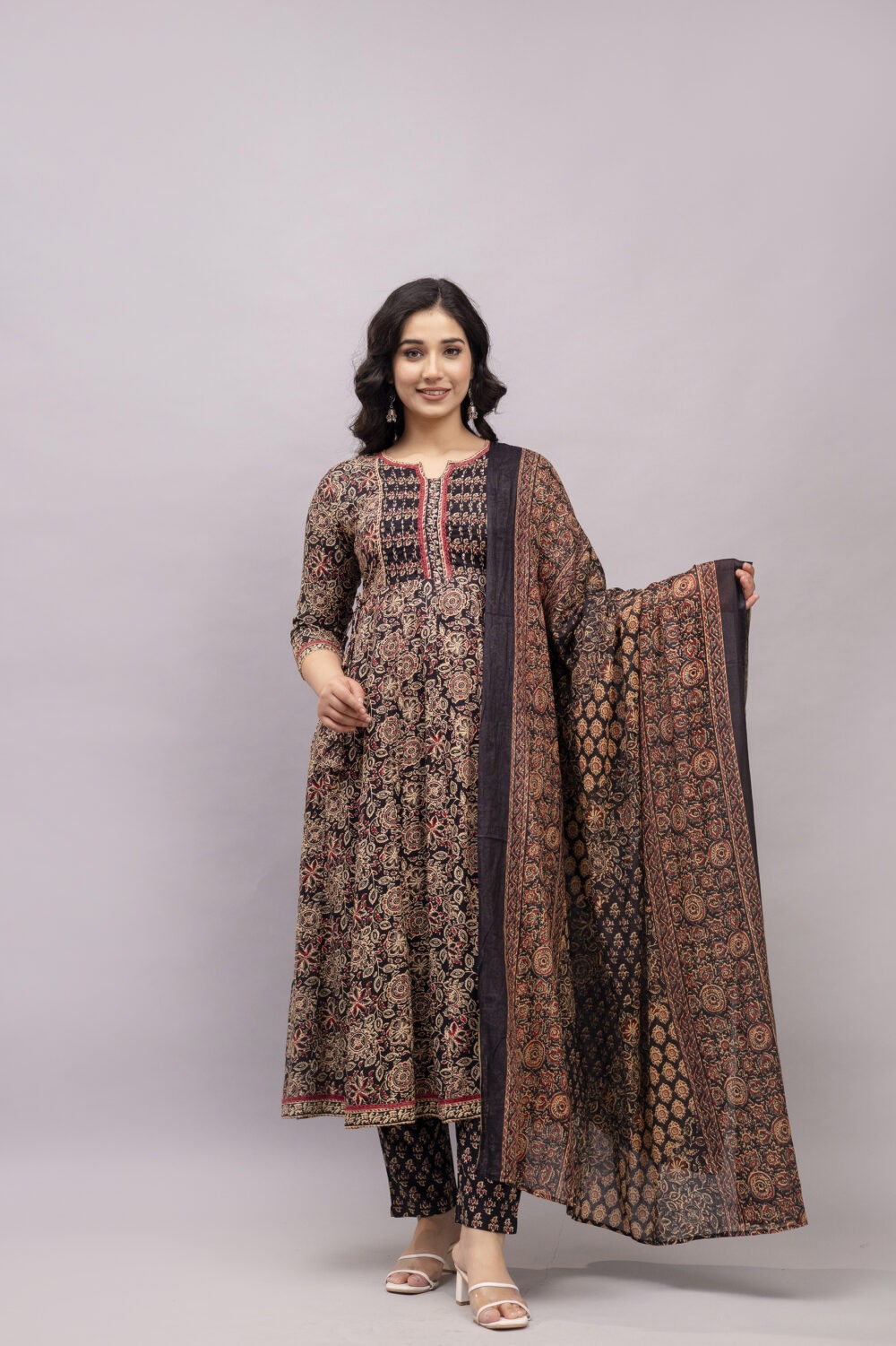 Shop Primary Image Shop Primary Image