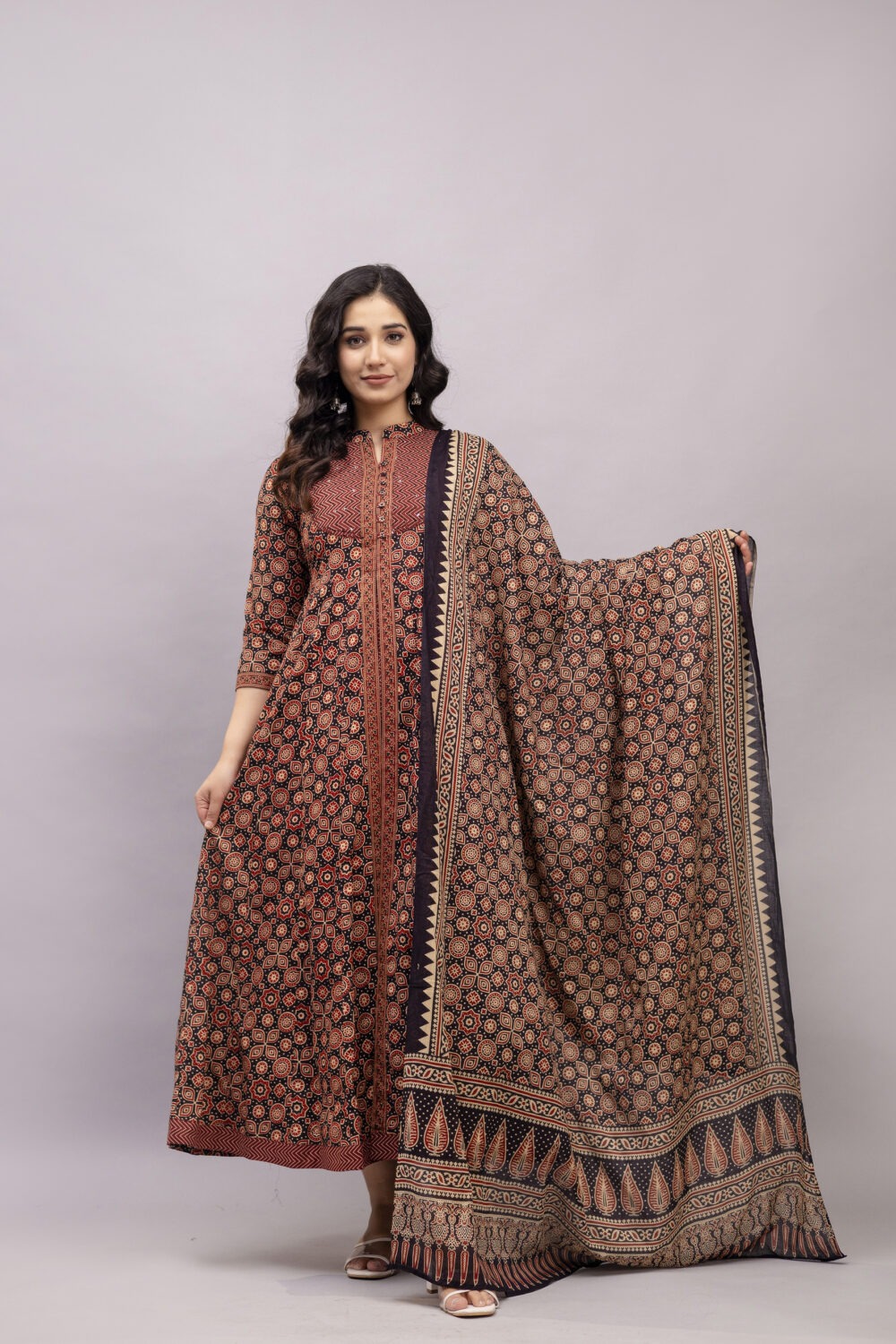 Shop Primary Image Shop Primary Image